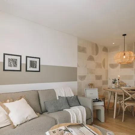 Montalto - 1 Bedroom And Parking In Alvalade Daire *