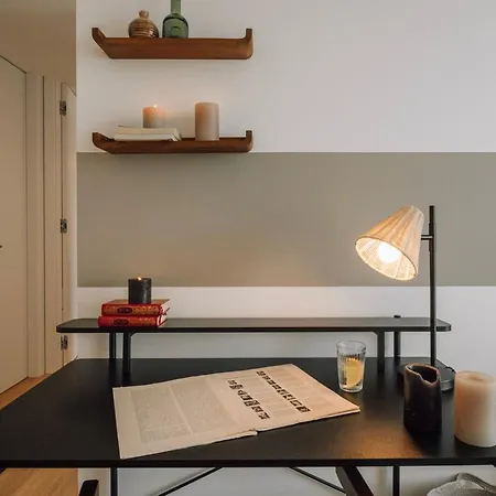Appartamento Montalto - 1 Bedroom And Parking In Alvalade
